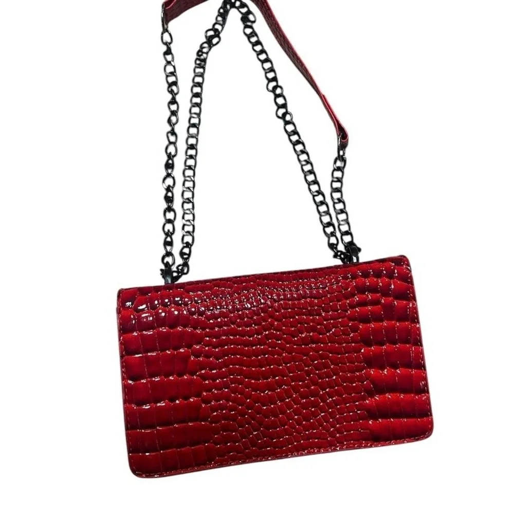 Red Faux Croc Embossed Crossbody Bag Matte Black Chain Strap Clasp Handbag